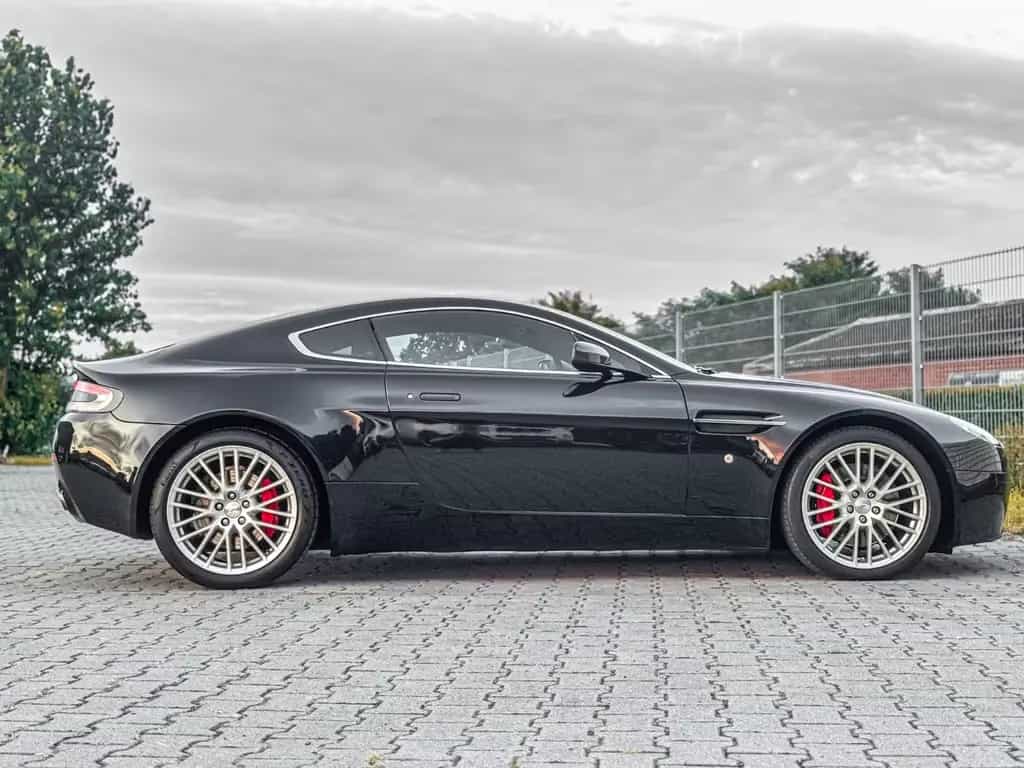 Aston Martin V8 Vantage 4.7l*SCHECKHEFT*WUNDERSCHÖN*GEPFLEGT 01/2009-photo-3