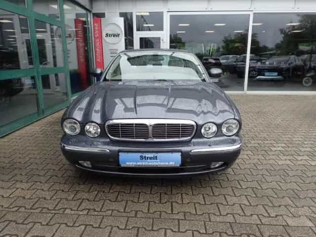 Jaguar XJ 3.5 V8 Luftfederung AD Navi Memory Sitze Xeno 12/2004-photo-1