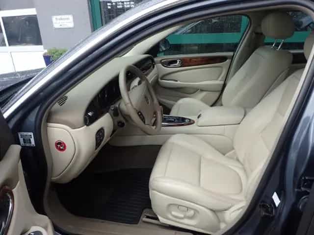 Jaguar XJ 3.5 V8 Luftfederung AD Navi Memory Sitze Xeno 12/2004-photo-7