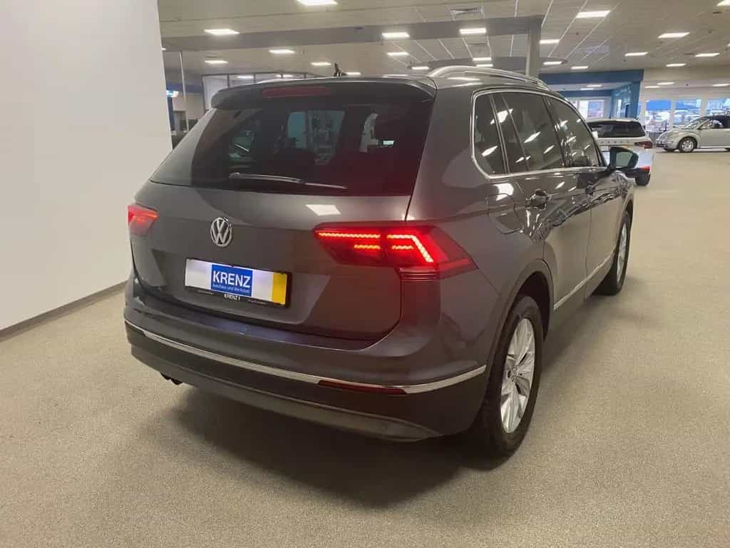 Volkswagen Tiguan 2.0 TSI DSG 4MOTION Highline+ACC+DCC+NAVI 02/2017-photo-4
