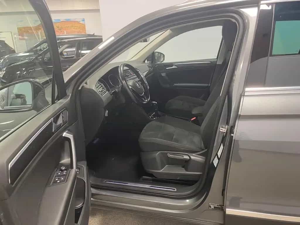 Volkswagen Tiguan 2.0 TSI DSG 4MOTION Highline+ACC+DCC+NAVI 02/2017-photo-6