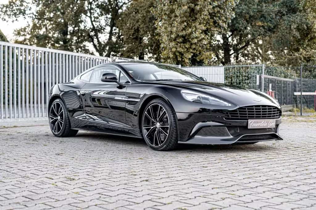 Aston Martin Vanquish 6.0 Auto*ERSTKLASSIG*ENDSTUFE*CARBON* 05/2014-photo-2
