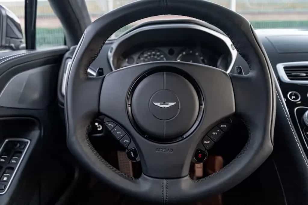 Aston Martin Vanquish 6.0 Auto*ERSTKLASSIG*ENDSTUFE*CARBON* 05/2014-photo-20
