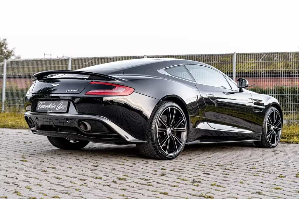 Aston Martin Vanquish 6.0 Auto*ERSTKLASSIG*ENDSTUFE*CARBON* 05/2014-photo-4