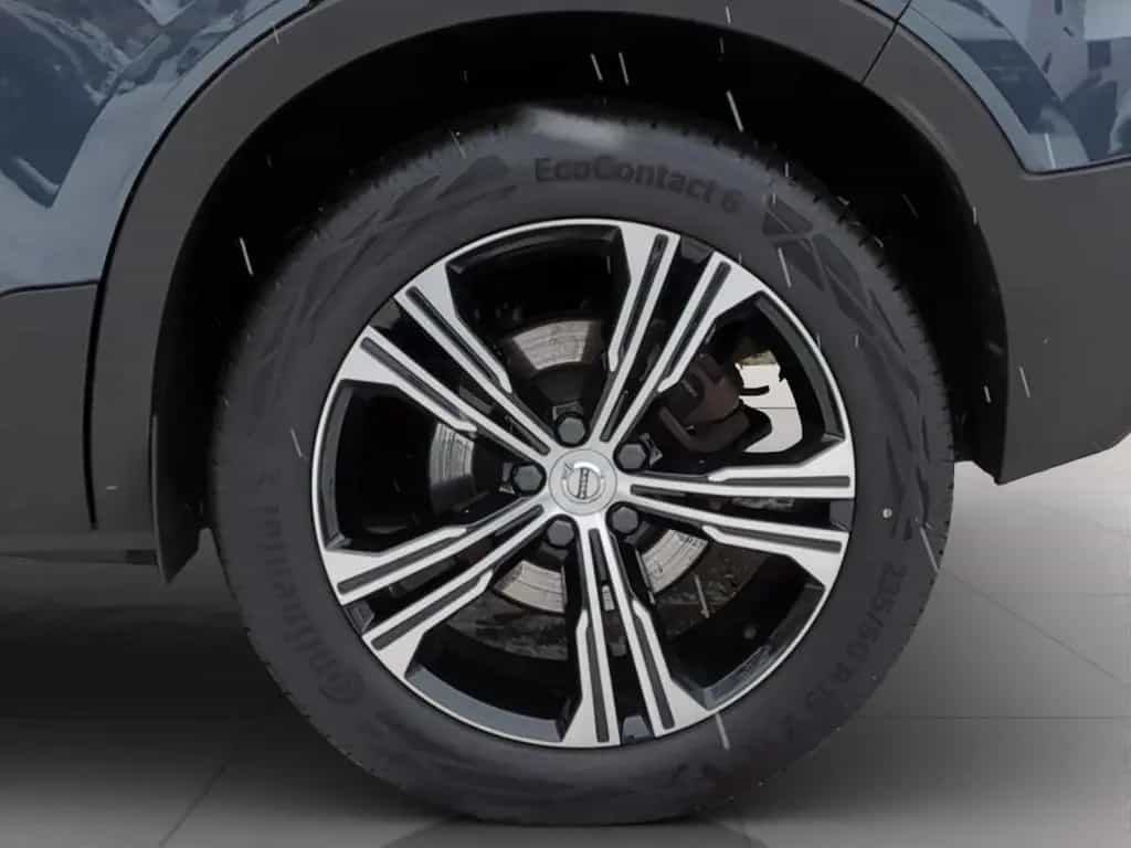 Volvo XC40 B4 Inscription *360*HK*Pano*e-Sitze*ACC* 08/2022-photo-7