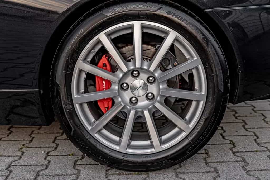 Aston Martin Vanquish S*TOP ZUSTAND*VOLL LEDER*KLASSIKER*V12 08/2006-photo-8