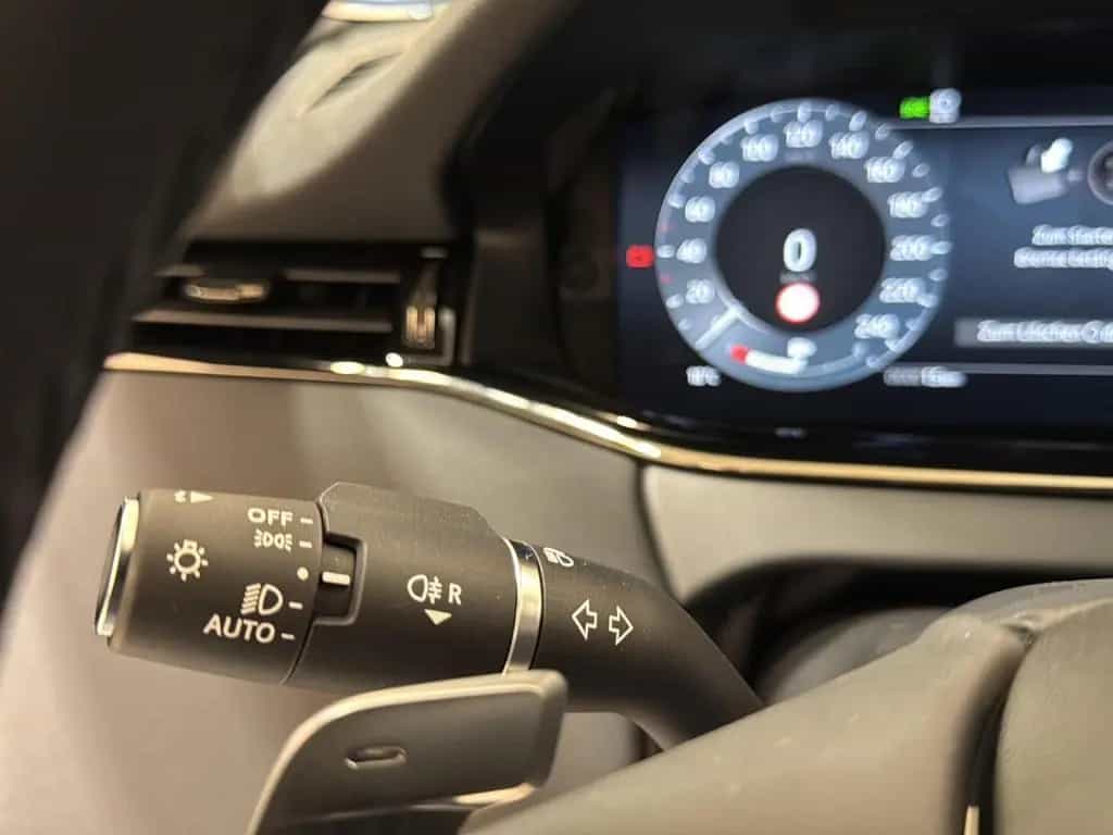 Land Rover Range Rover Rover Evoque Dynamic SE Bluetooth Navi LED 11/2025-photo-12