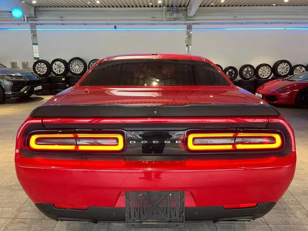 Dodge Challenger 5,7 V8 *Garantie *Original 9.400Km* 07/2017-photo-11