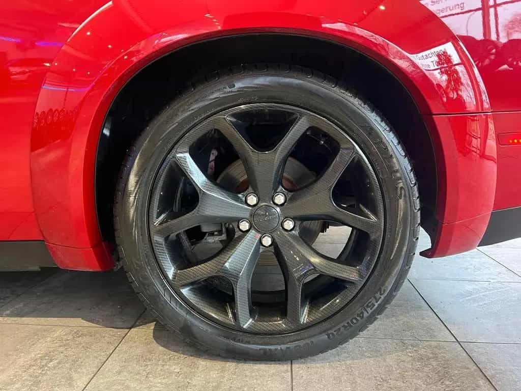 Dodge Challenger 5,7 V8 *Garantie *Original 9.400Km* 07/2017-photo-16