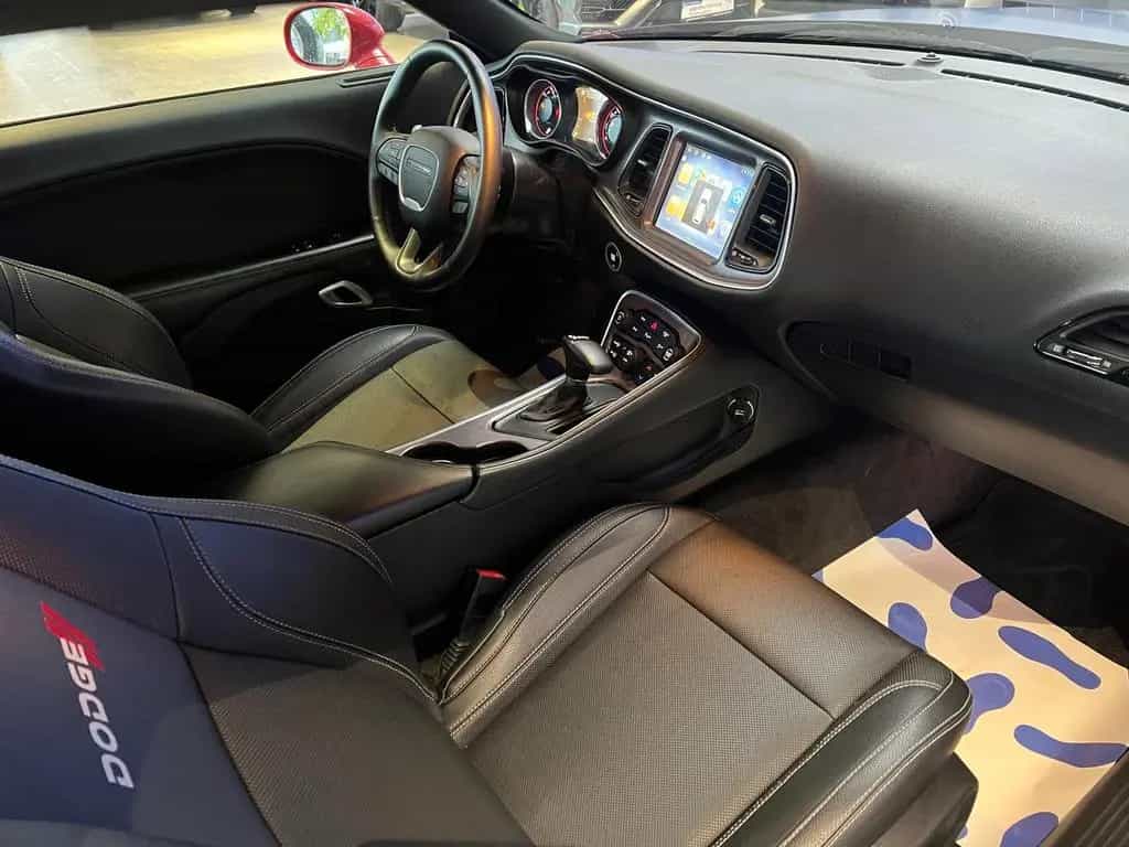 Dodge Challenger 5,7 V8 *Garantie *Original 9.400Km* 07/2017-photo-4