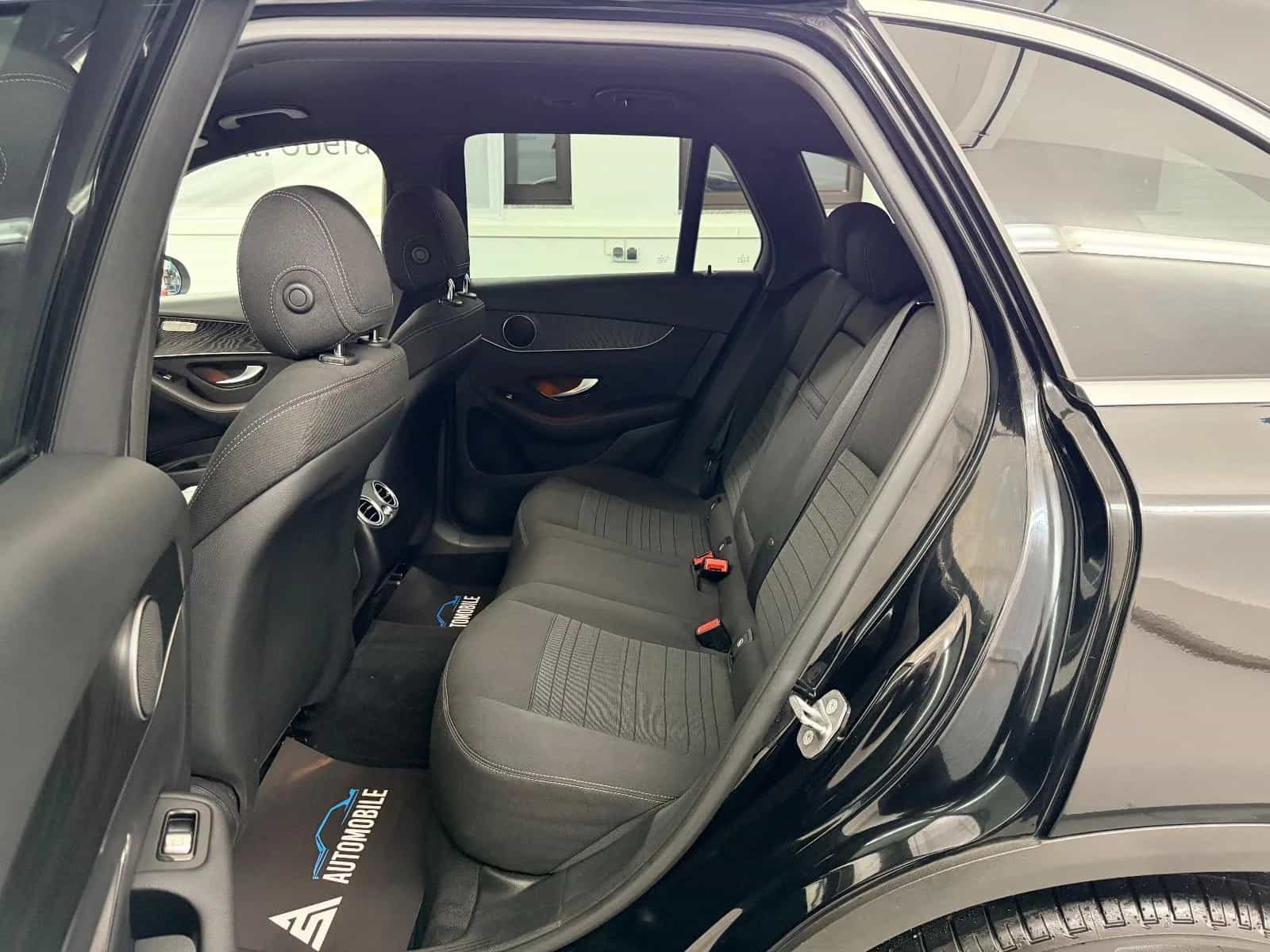 Mercedes-Benz GLC-Class 300 12/2020-photo-15