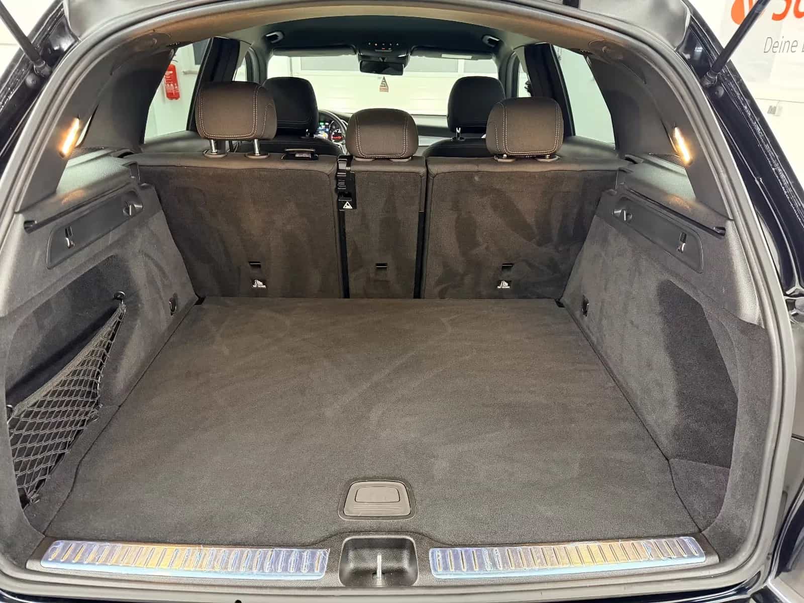 Mercedes-Benz GLC-Class 300 12/2020-photo-18