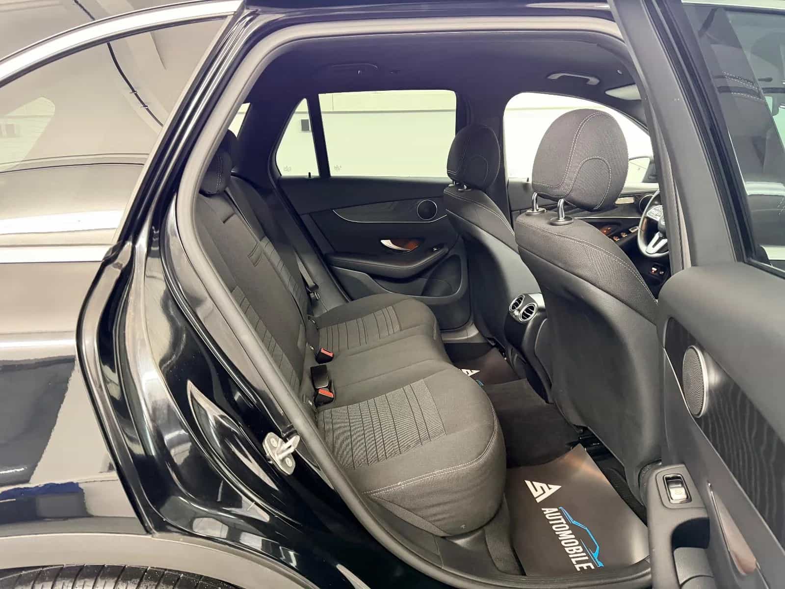 Mercedes-Benz GLC-Class 300 12/2020-photo-8