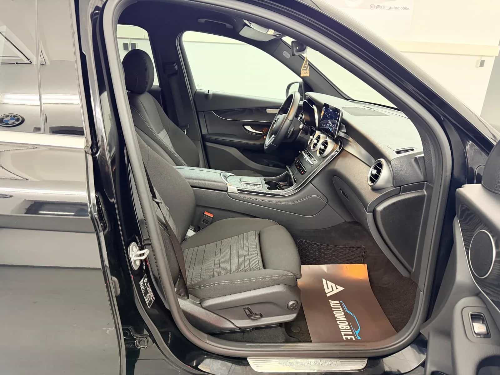 Mercedes-Benz GLC-Class 300 12/2020-photo-9