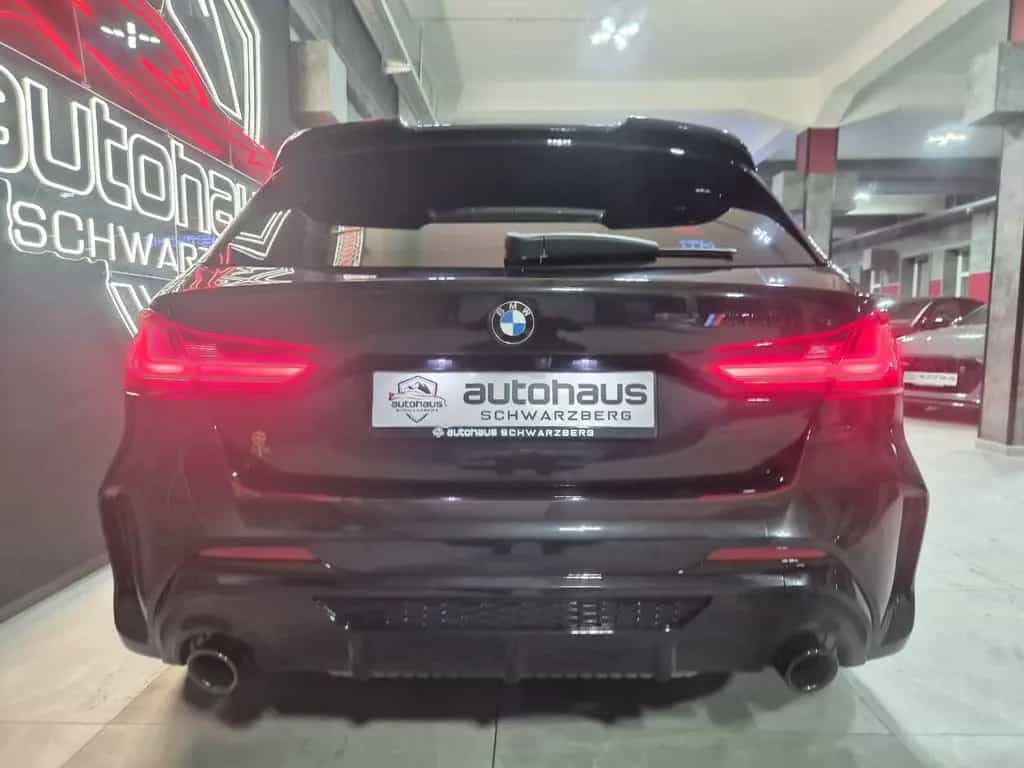 BMW M135 i xDrive *PERFORMANCE M*PANO*LEDER*MEMORY* 09/2020-photo-11
