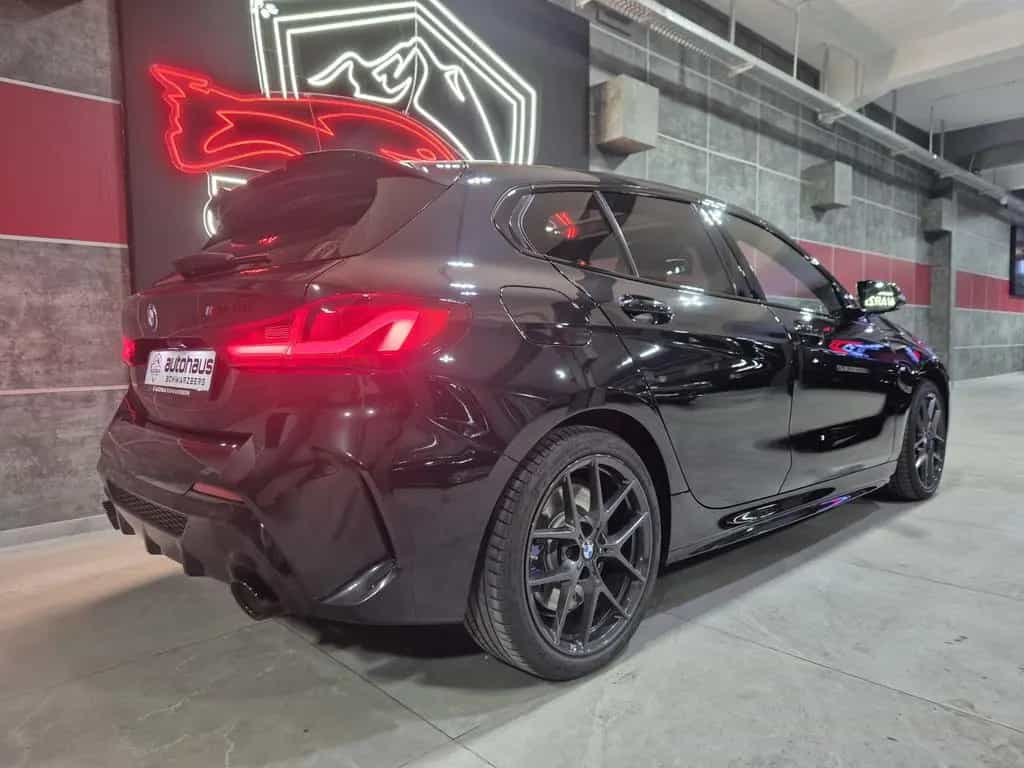 BMW M135 i xDrive *PERFORMANCE M*PANO*LEDER*MEMORY* 09/2020-photo-13