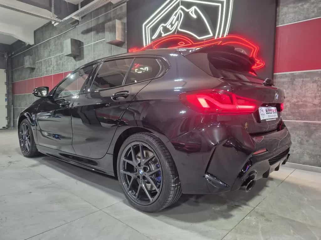 BMW M135 i xDrive *PERFORMANCE M*PANO*LEDER*MEMORY* 09/2020-photo-2