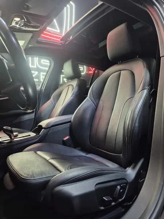 BMW M135 i xDrive *PERFORMANCE M*PANO*LEDER*MEMORY* 09/2020-photo-4