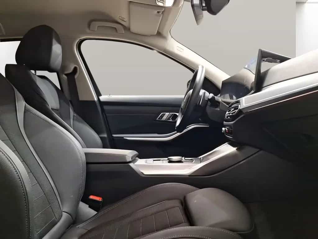 BMW 3 Series i Touring LiveCockpitProf Kamera Driv.Assist 12/2022-photo-4