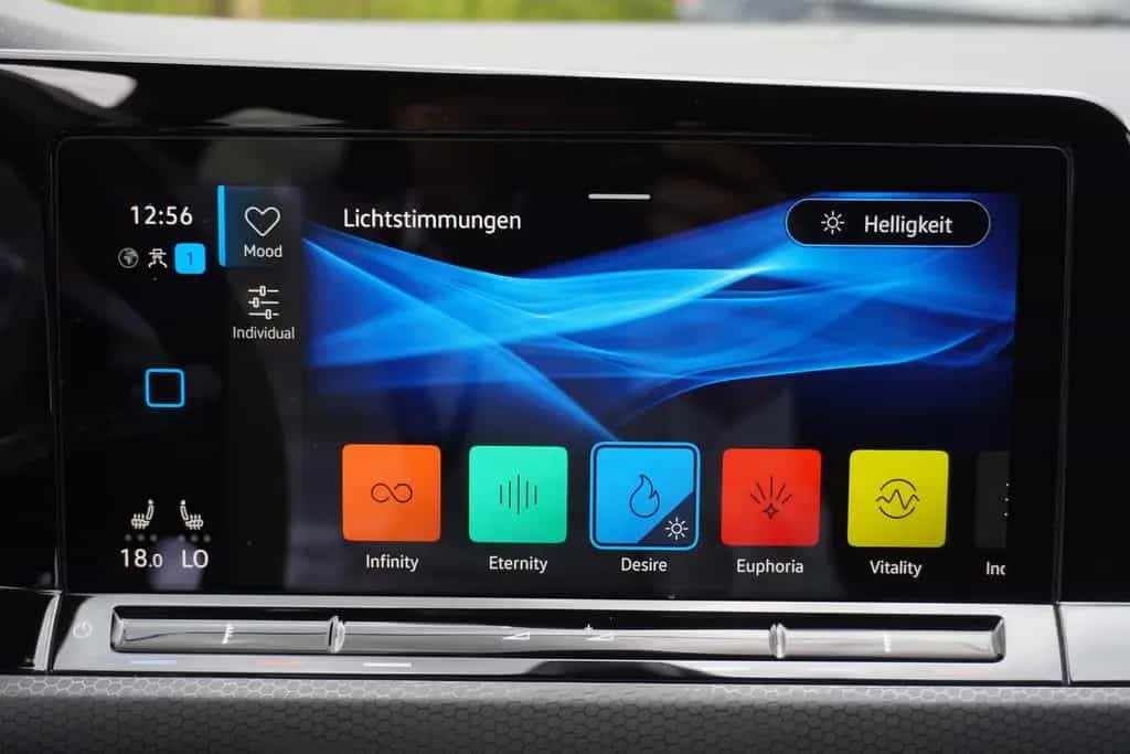 Volkswagen Golf VIII 2.0 GTI LED Head-Up HarmanKardon Navi 11/2020-photo-25