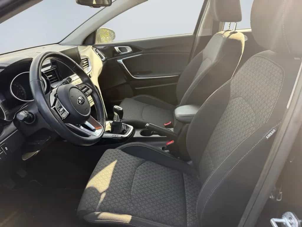 Kia Ceed Vision 1.4T VISION NAVI KOMF Apple CarPlay 09/2019-photo-8