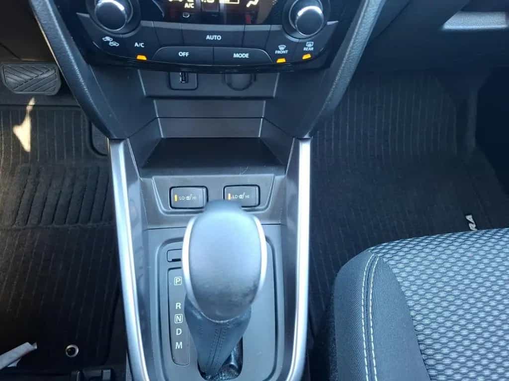 Suzuki Vitara 1.4 Comfort Automatik NAVI LED ACC 11/2021-photo-14