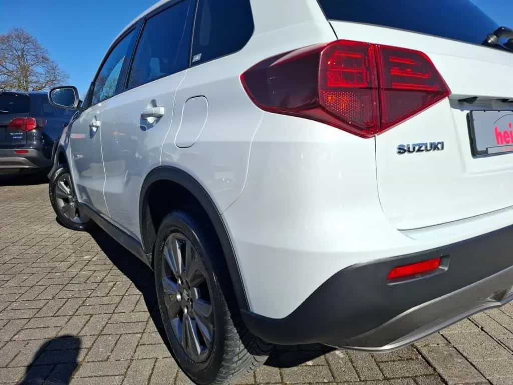 Suzuki Vitara 1.4 Comfort Automatik NAVI LED ACC 11/2021-photo-8