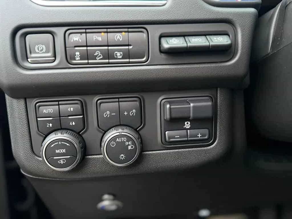 Chevrolet Suburban High Country  6,2l V8 | LPG | Lang | null-photo-19