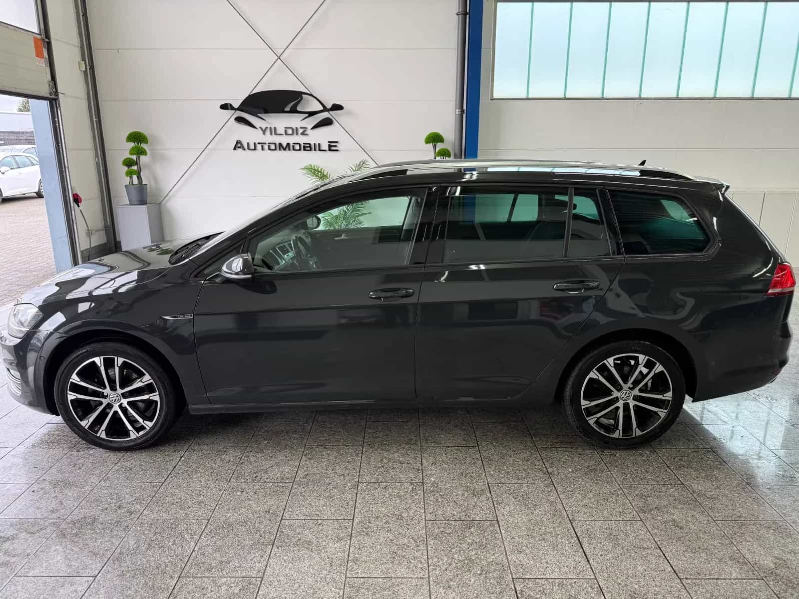Volkswagen Golf Sportsvan VII Highline BMT/Start-Stopp 06/2015-photo-9