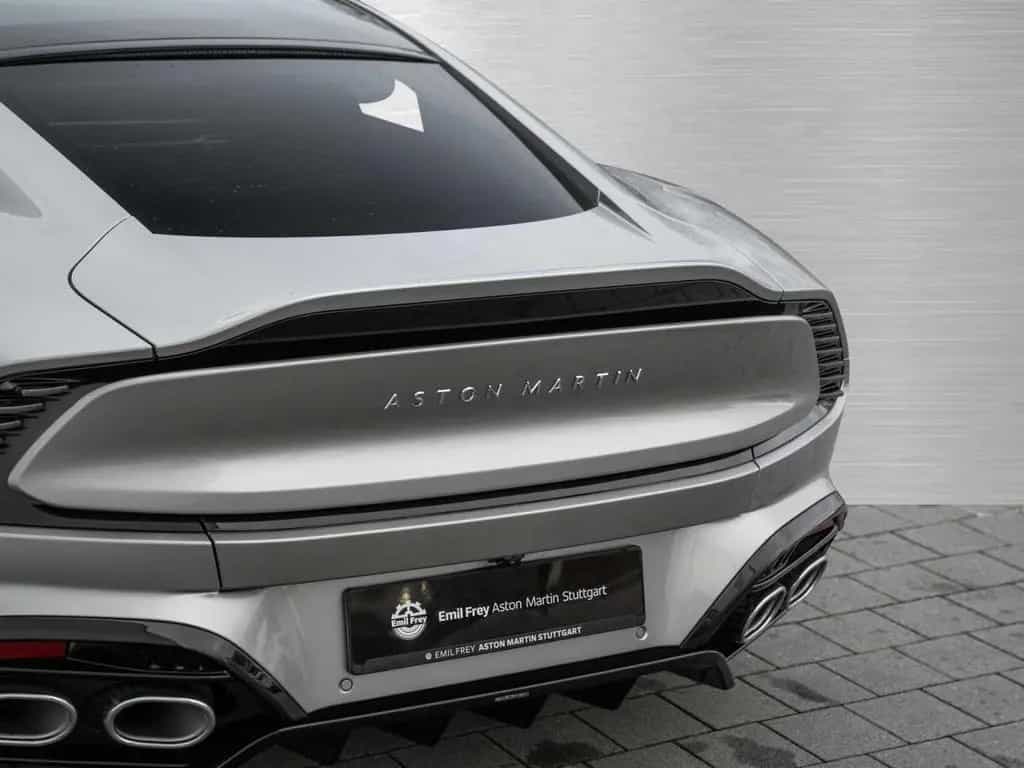 Aston Martin Vanquish null-photo-20