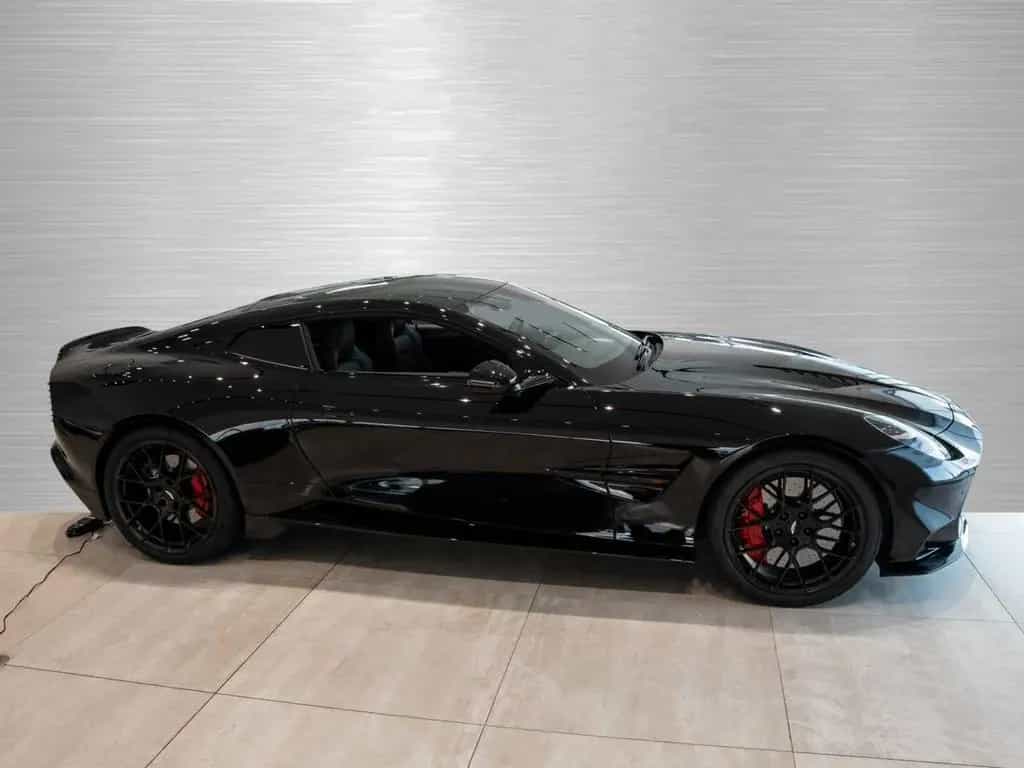 Aston Martin Vanquish 01/2026-photo-14