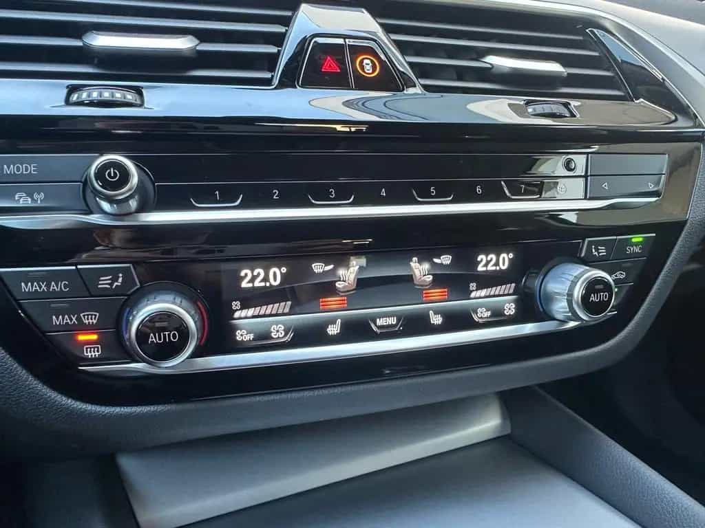 BMW 5 Series 520d LC Prof. LED DA ACC PA Standh. Lhz 11/2022-photo-9