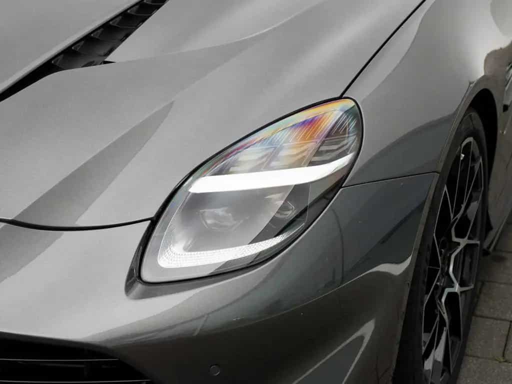 Aston Martin Vanquish Volante null-photo-20