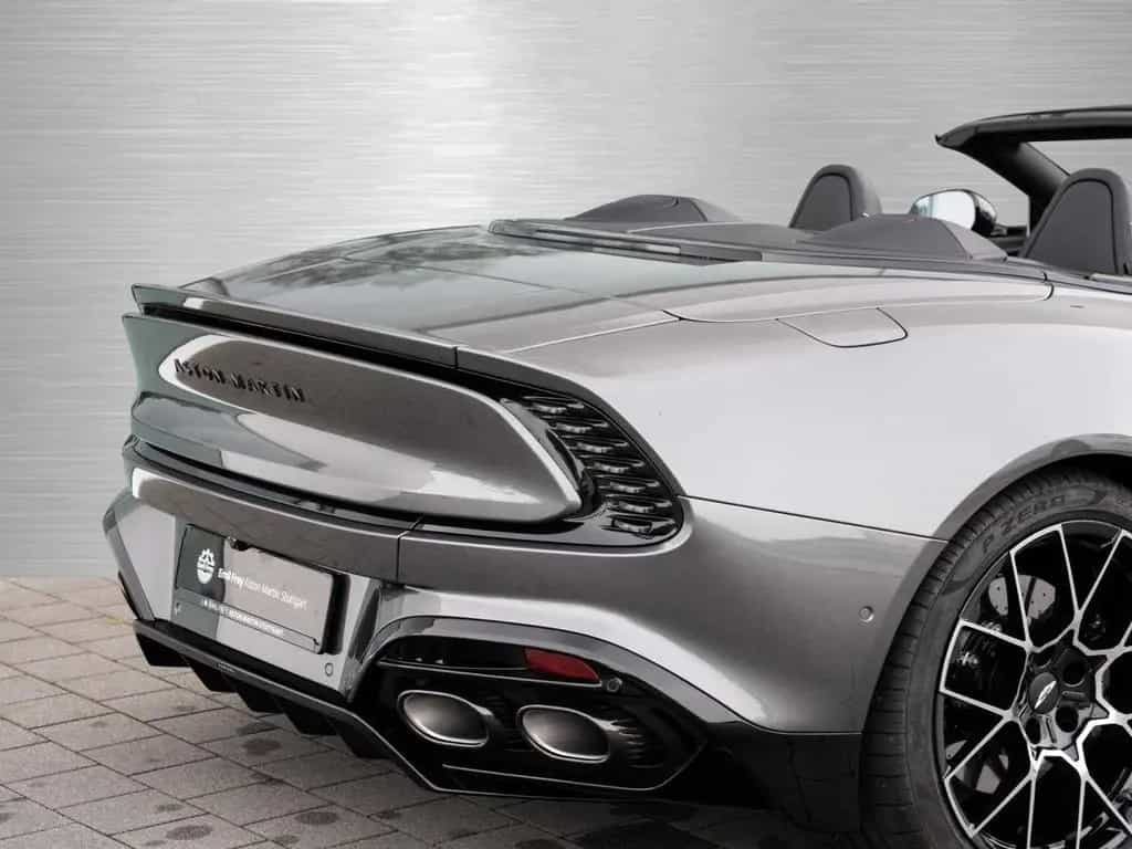 Aston Martin Vanquish Volante null-photo-25