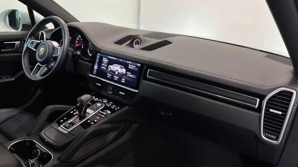 Porsche Cayenne Coupe Standh. AHK Luftf. Matrix 18W. HuD 05/2019-photo-12
