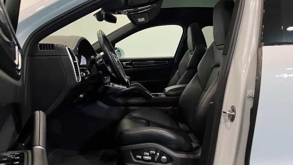 Porsche Cayenne Coupe Standh. AHK Luftf. Matrix 18W. HuD 05/2019-photo-13