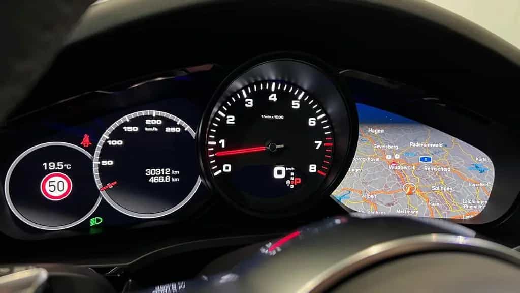 Porsche Cayenne Coupe Standh. AHK Luftf. Matrix 18W. HuD 05/2019-photo-19