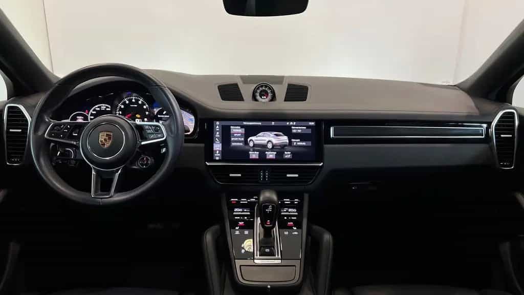 Porsche Cayenne Coupe Standh. AHK Luftf. Matrix 18W. HuD 05/2019-photo-9