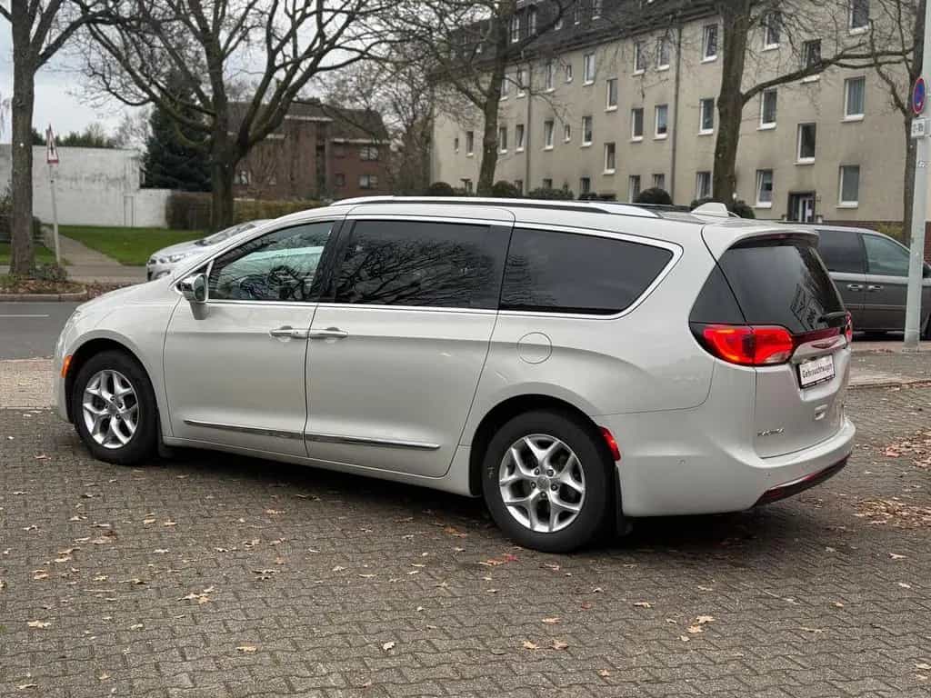 Chrysler Pacifica 3.6l V6 Pacifica Limited S + Entertainment 07/2020-photo-6