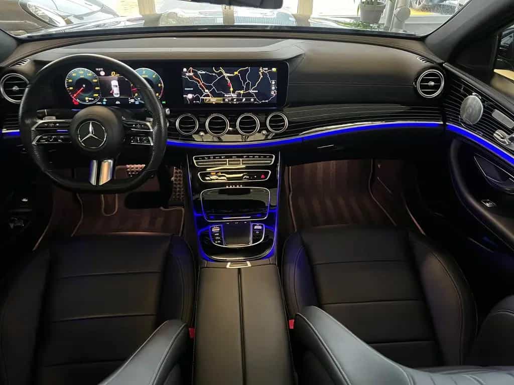 Mercedes-Benz E 400 d 4Matic AMG LINE *PANO*designo-manufaktur 11/2020-photo-21