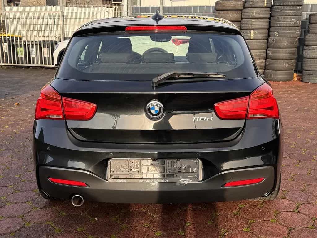 BMW 118 d M Sport RFKA LED NAVI PROF MEMORY 01/2018-photo-5