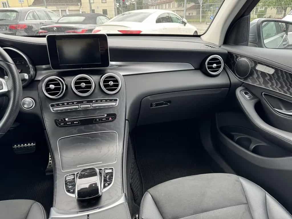 Mercedes-Benz GLC 250 4Matic AMG LINE ACC DTR 360° KAMERA LED 11/2017-photo-19