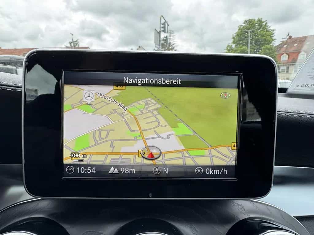 Mercedes-Benz GLC 250 4Matic AMG LINE ACC DTR 360° KAMERA LED 11/2017-photo-25