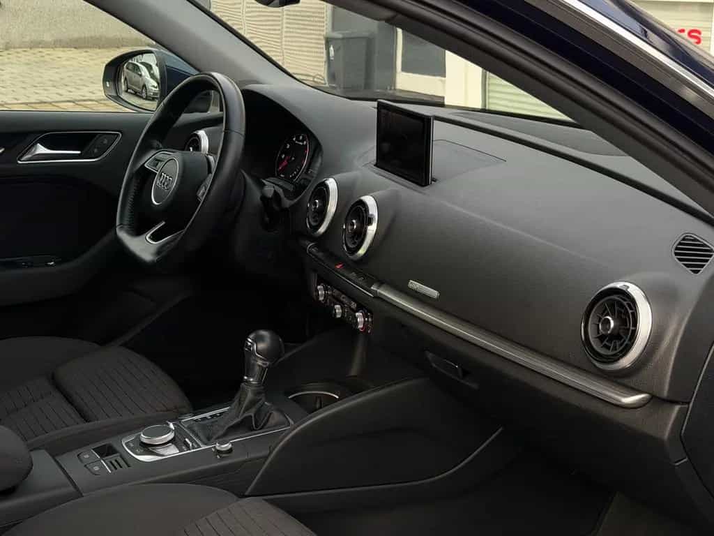 Audi A3 1.5 TSI Sport/S-TRONIC/XENON/KEYLESS-GO/NAVI 10/2017-photo-19