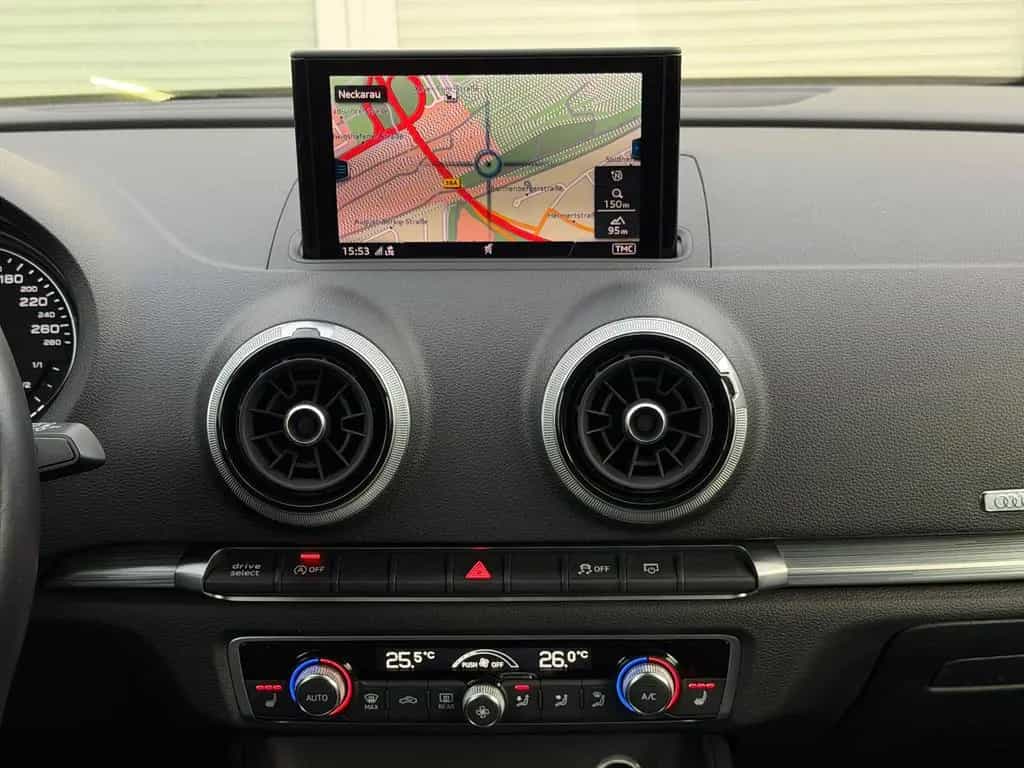 Audi A3 1.5 TSI Sport/S-TRONIC/XENON/KEYLESS-GO/NAVI 10/2017-photo-24