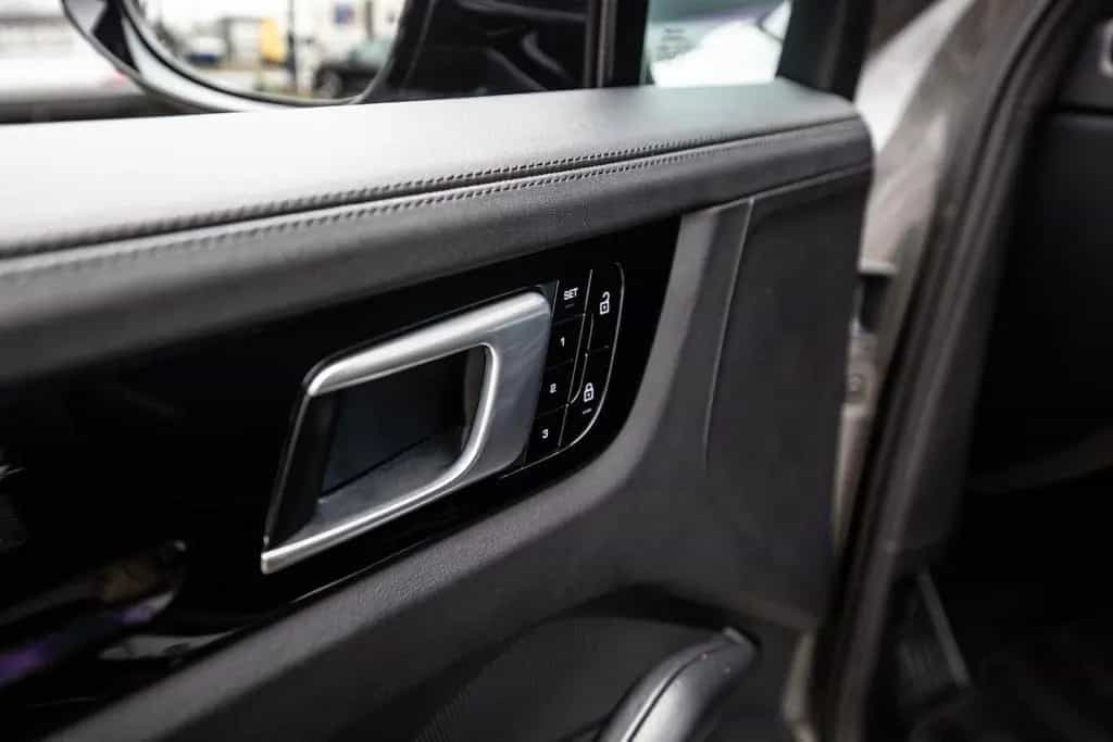 Porsche Cayenne 3.0 340pk Sport design, Panorama 03/2019-photo-9