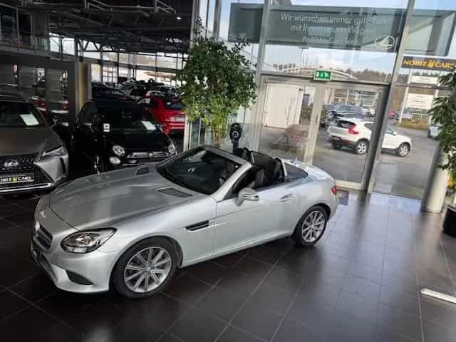 Mercedes-Benz SLC-Class 300 Roadster PANO NAVI ALU 09/2016-photo-19