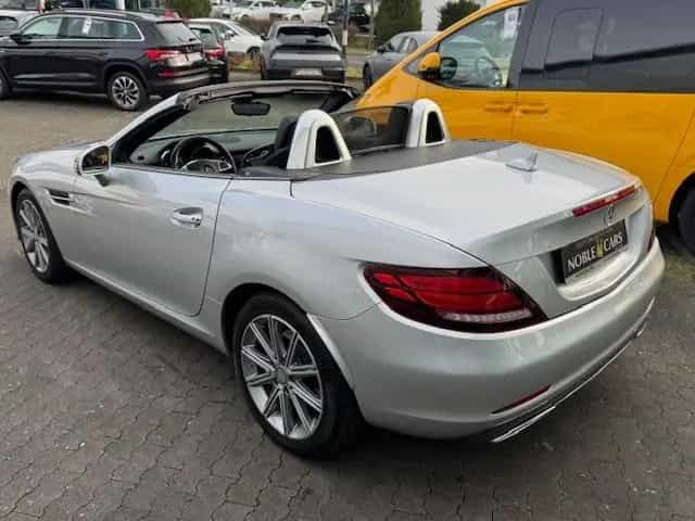 Mercedes-Benz SLC-Class 300 Roadster PANO NAVI ALU 09/2016-photo-23