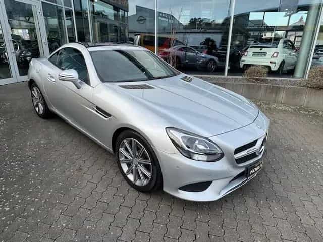 Mercedes-Benz SLC-Class 300 Roadster PANO NAVI ALU 09/2016-photo-27