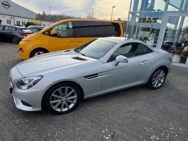 Mercedes-Benz SLC-Class 300 Roadster PANO NAVI ALU 09/2016-photo-28